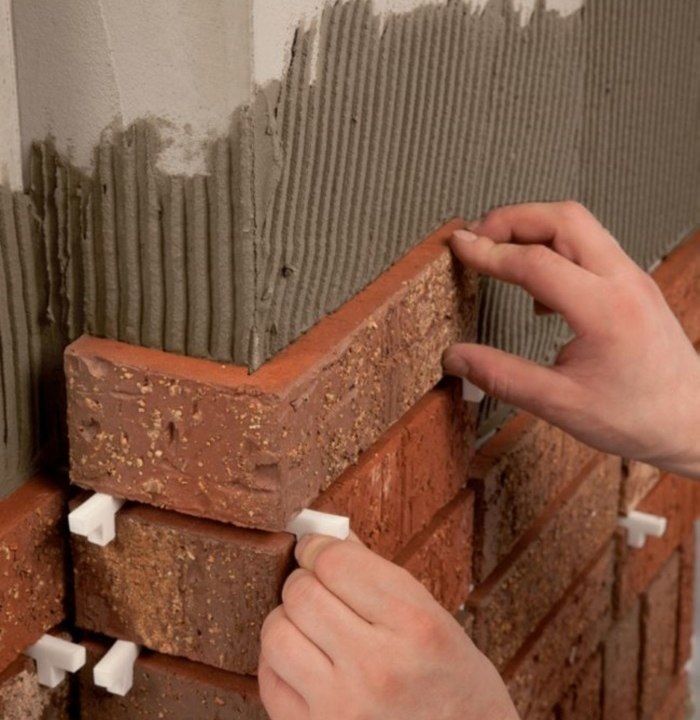 Hvordan finere en mursteinovn
