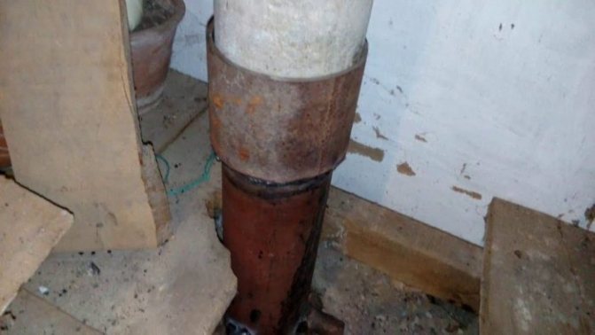 Paano mag-insulate ang isang asbestos chimney pipe, brick, metal channel