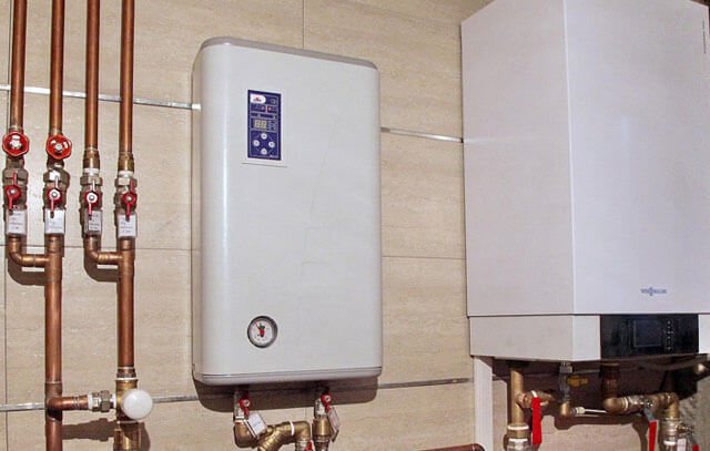 boiler elettrico per riscaldamento e acqua calda