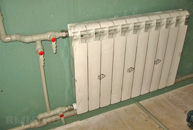 Accesorios para un radiador de hierro fundido