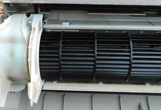 Cómo debería funcionar el ventilador del aire acondicionado: el principio de funcionamiento del dispositivo y las causas de las averías