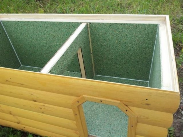 How and what to insulate a doghouse for the winter inside the photo