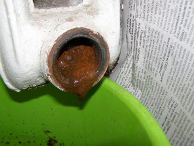 Kako očistiti sustav grijanja u privatnoj kući, kako isprati baterije, znači