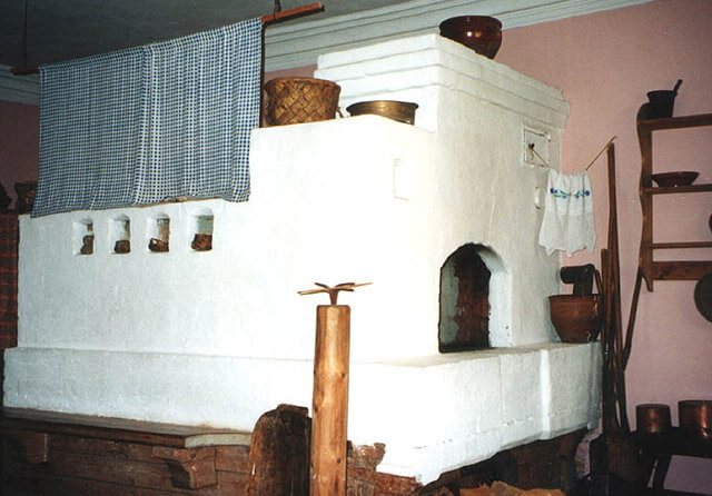 πώς να θερμάνετε σωστά μια ρωσική σόμπα με ξύλο