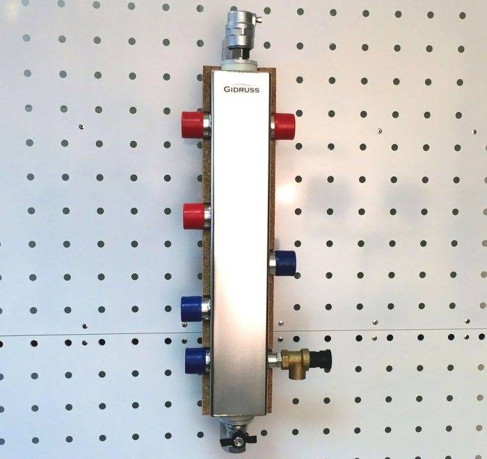 Calcolatore della freccia idraulica in base alla potenza della caldaia