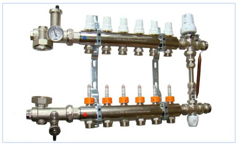 Manifold assembly with bridging tube