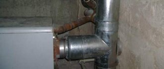 Las calderas u hornos montados en fábrica siempre tienen una conexión de chimenea. Es decir, el problema con la sección transversal de la chimenea ya no vale la pena, no debe ser menor que el especificado en la documentación técnica.
