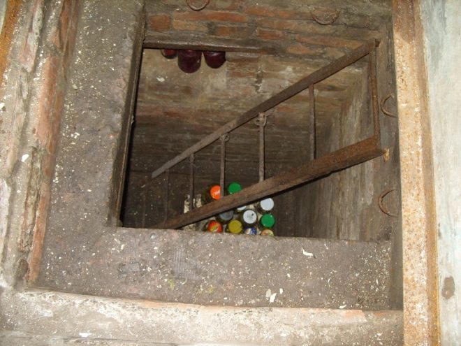 Escaleras del sótano
