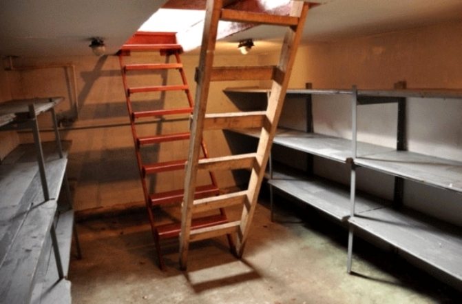 Διάταξη αεραγωγών στο υπόγειο ενός κτηρίου κατοικιών σύμφωνα με το SNiP