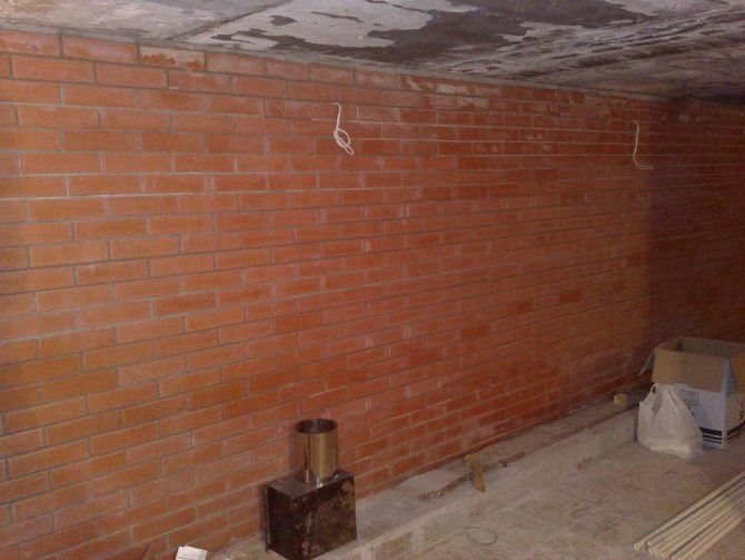 Disposició de sortides d’aire al soterrani d’un edifici residencial segons SNiP