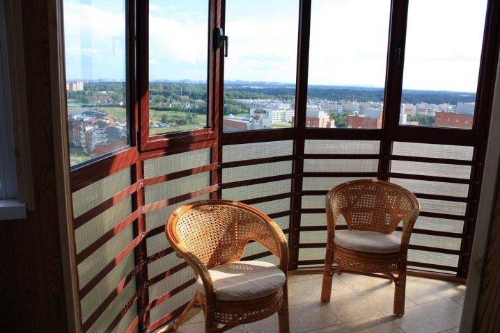 Vetri panoramici di un balcone: tipi e caratteristiche della tecnologia