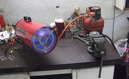 gas stove in the garage