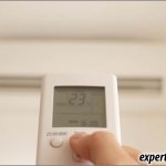 The principle of operation of the air conditioner in the room