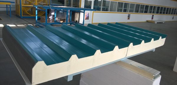 sandwich panel for insulation