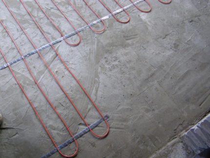 Heating cable laying