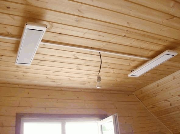 Installation af et infrarødt varmelegeme i loftet