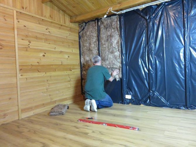 insulation of a log house from the inside