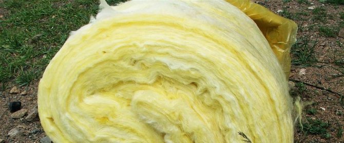 Insulation of the house with glass wool