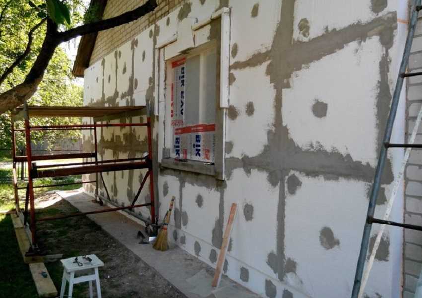 Izolarea pereților de cărămidă din exterior - Îmbinări de chit