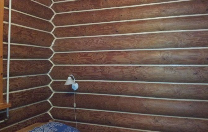 Isolamento delle pareti di una casa in legno dall'interno