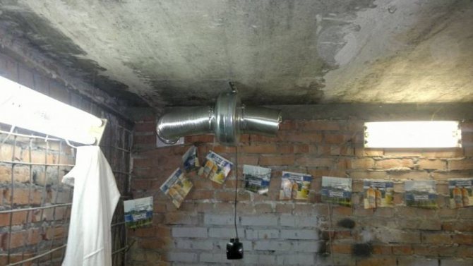 campana extractora en el sótano del garaje
